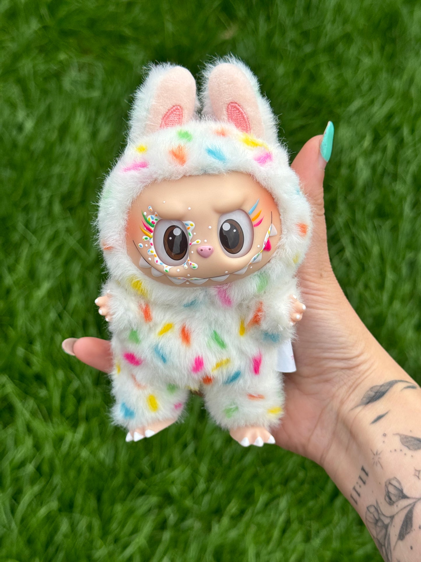 Funfetti Lamoomoo Limited Edition (Standing)