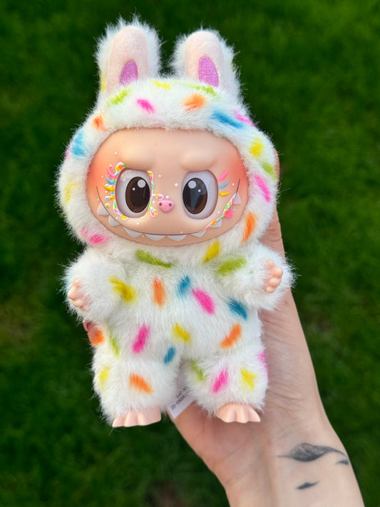 A Funfetti Lamoomoo Limited Edition (Standing)