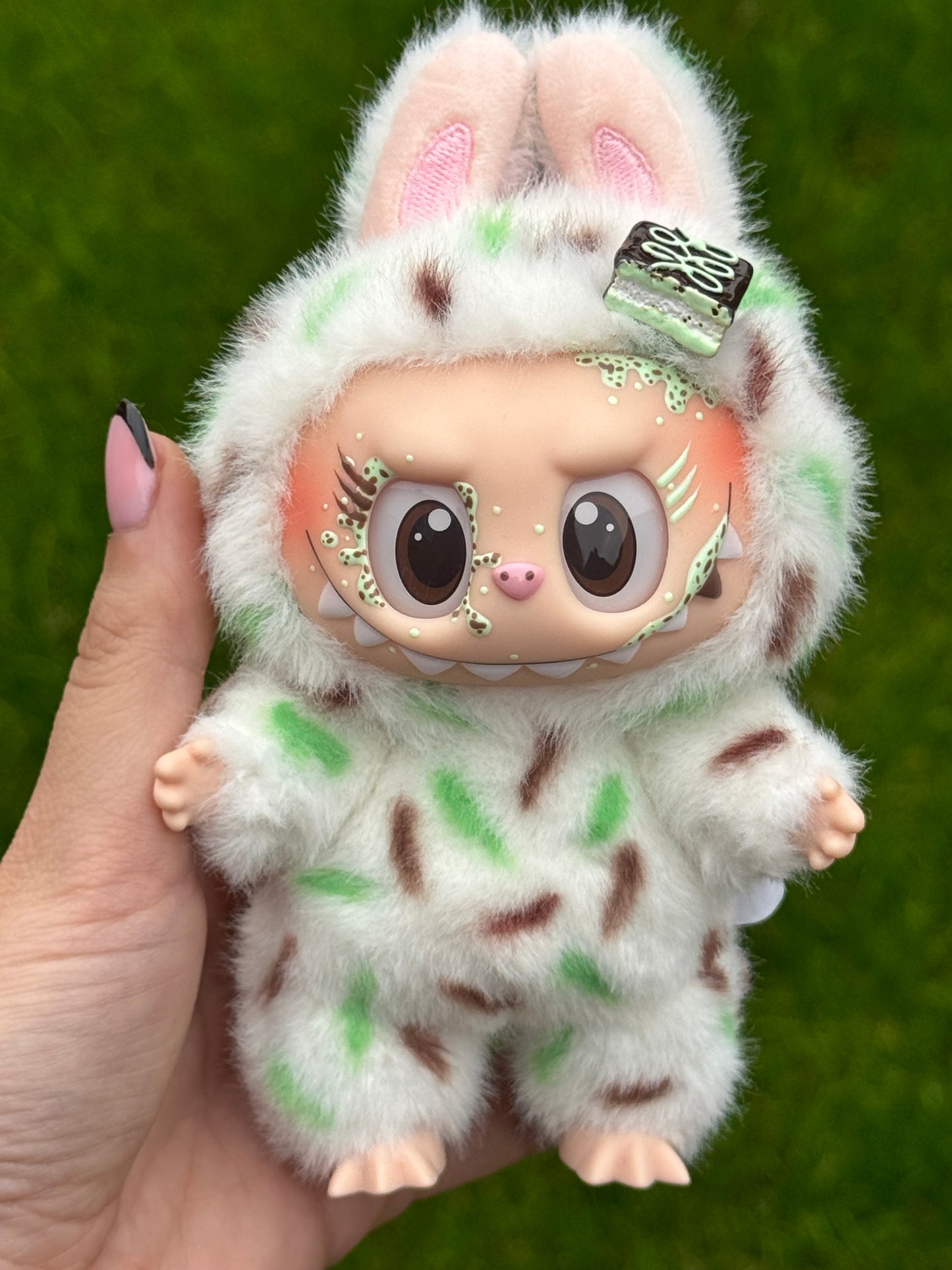 A Sweet Tooth Series - Mint Choc Chip Limited Edition Lamoomoo (Standing)