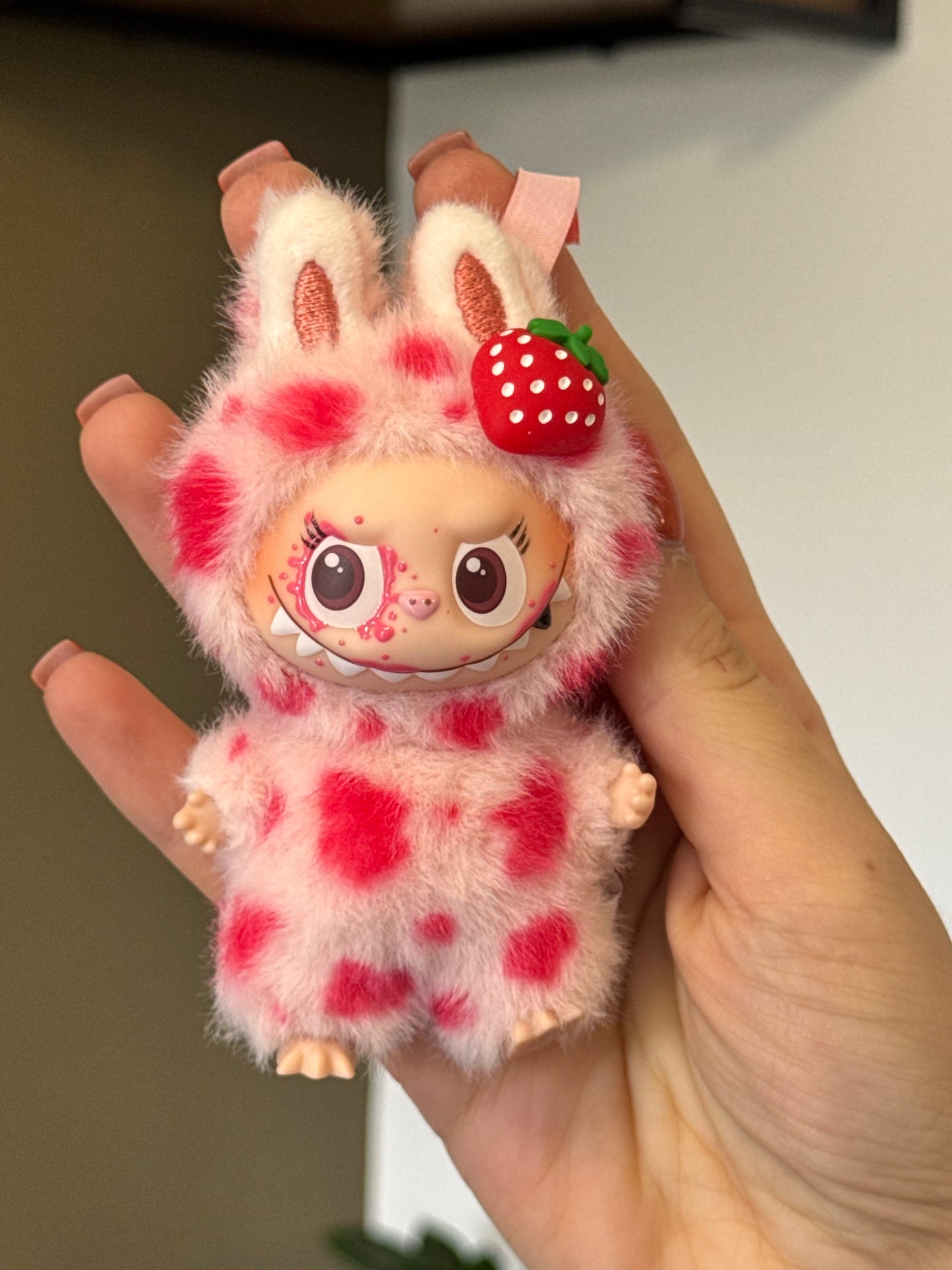 Mini Strawberry Milkshake MooMoo - Letter - G