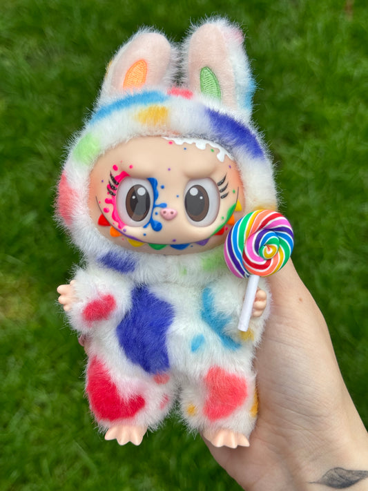 Surprise Rainbow Lamoomoo (Standing)